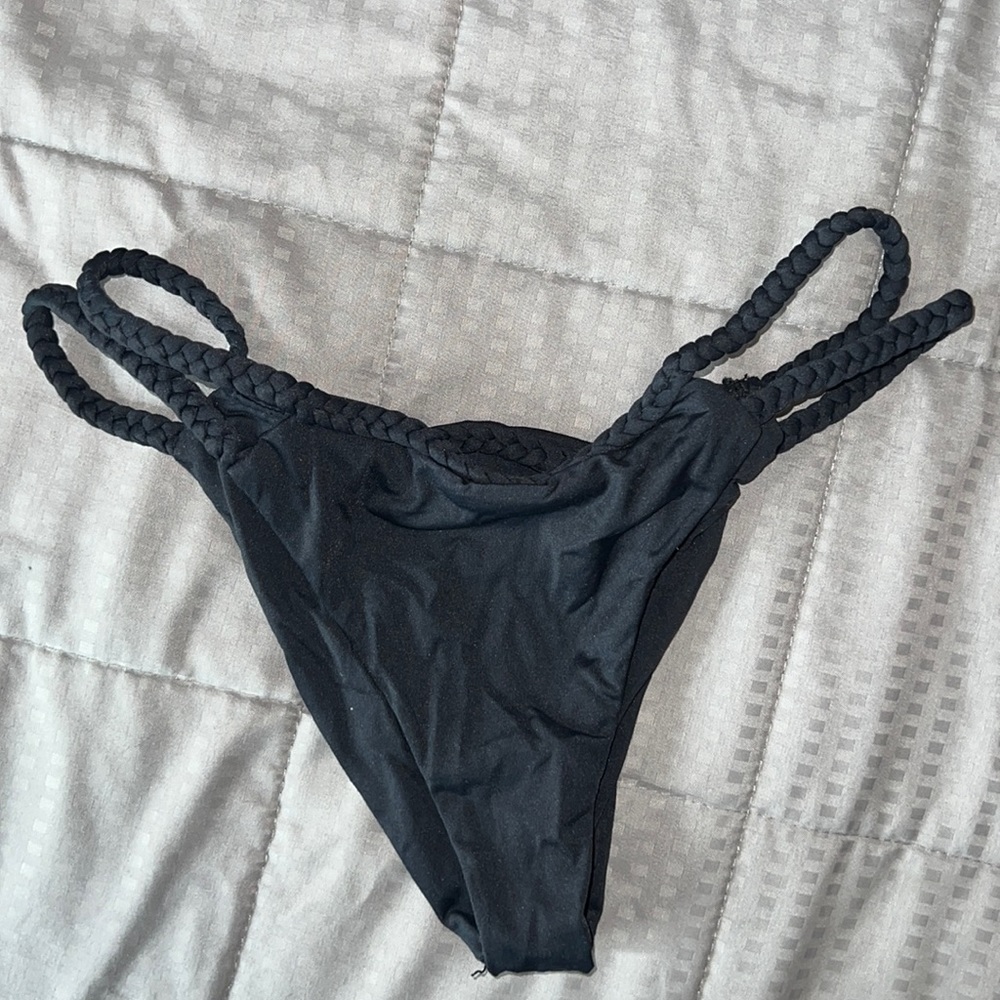 Brand new cheeky swim suit bottoms